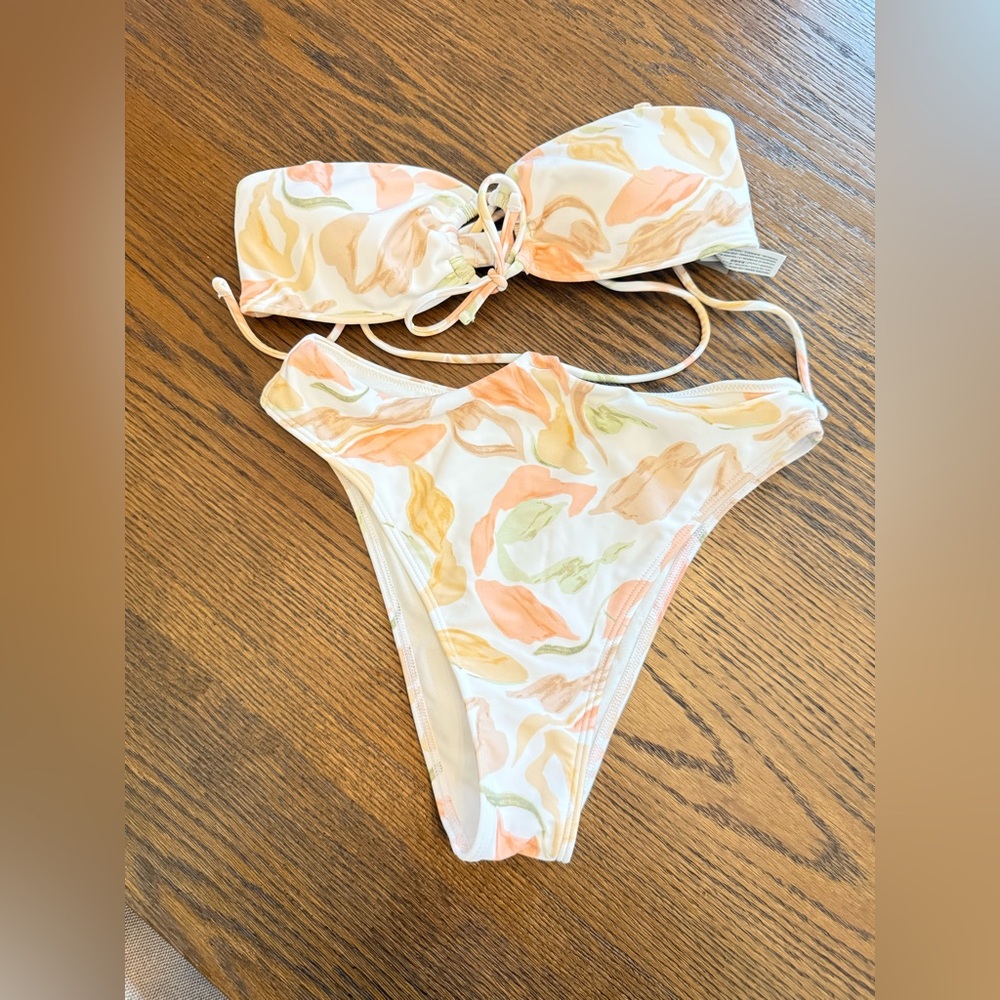 Abercrombie & Fitch Floral Bikini - XS